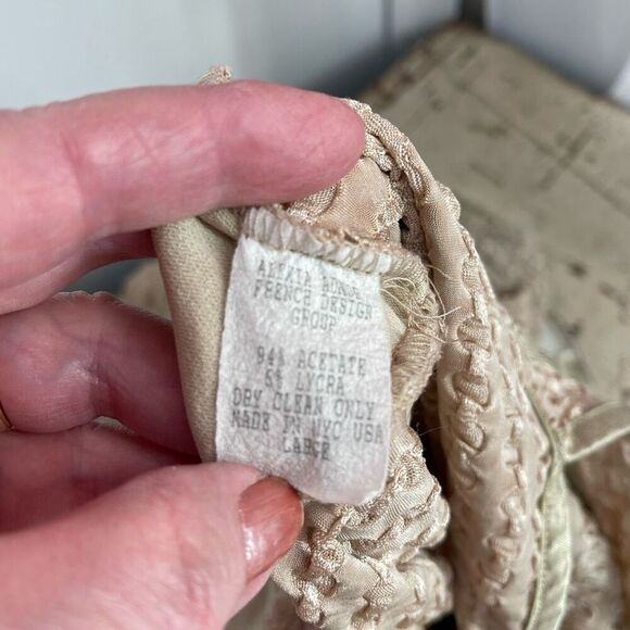 French designer Group size large fit and flare sundress - Picture 7 of 8